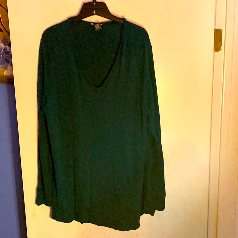 Women’s large blouse, lounge shirt. It’s too big for me - worn twice.